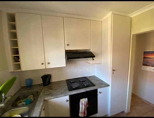 2 BEDROOM TOWNHOUSE FOR SALE IN MORELETAPARK